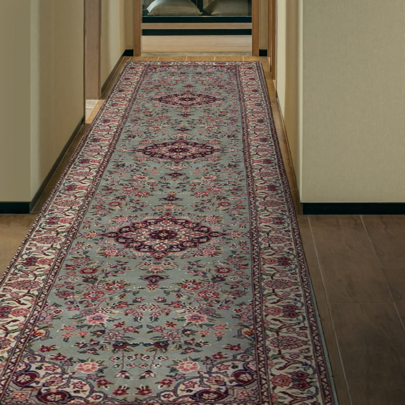 Tapis de couloir vert et ivoire noué à la main de haute qualité