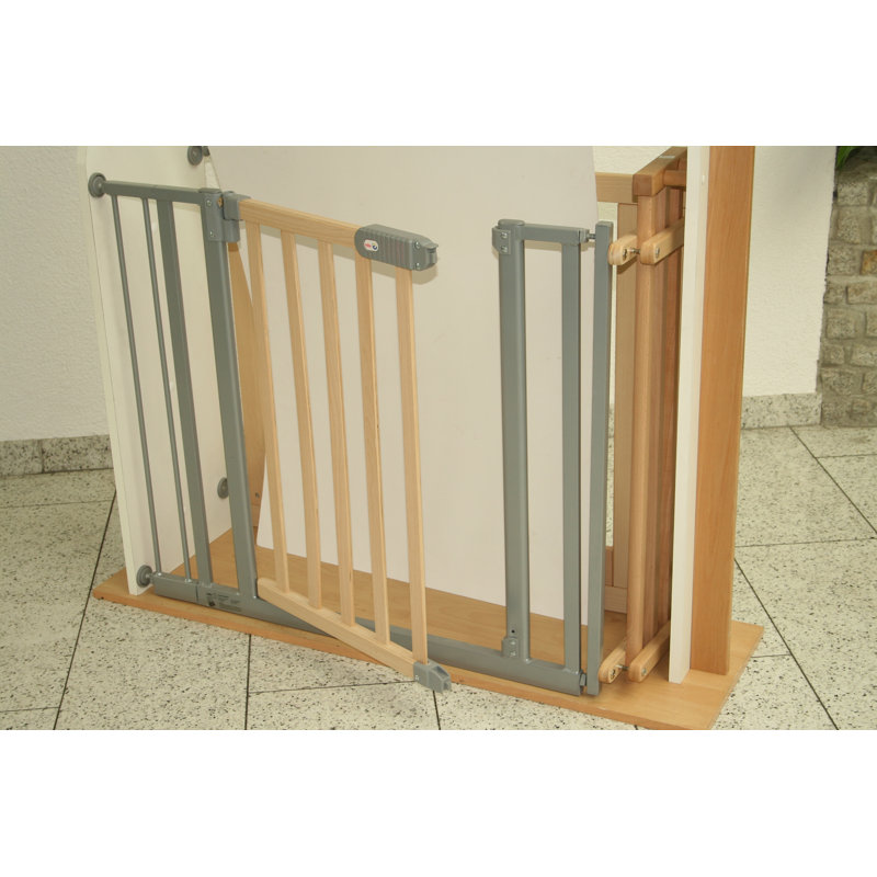Child Safety Gate, Metal and natural wood