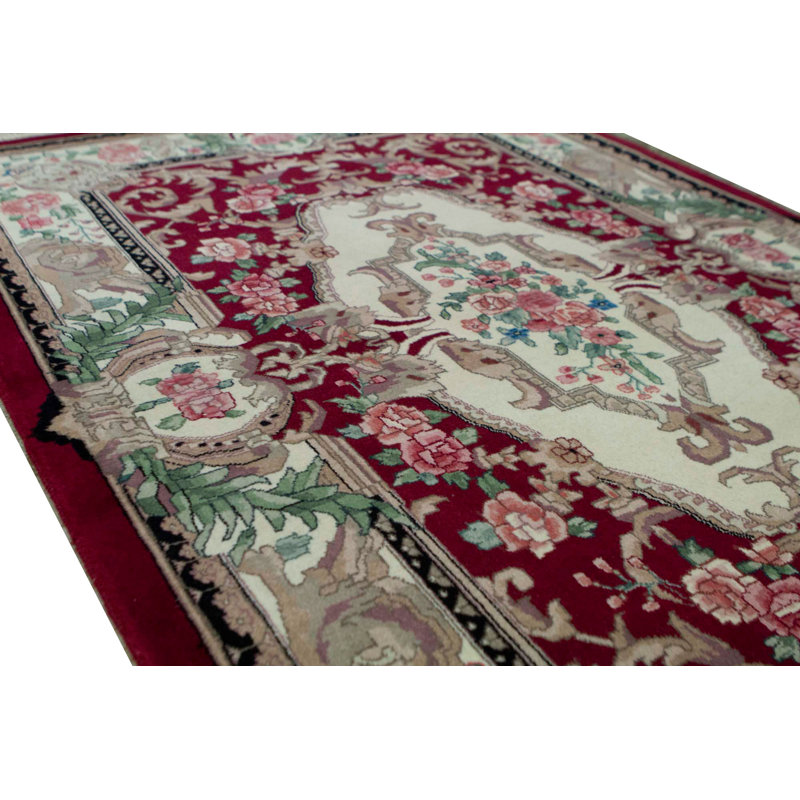 Taj Oriental Area Rug
