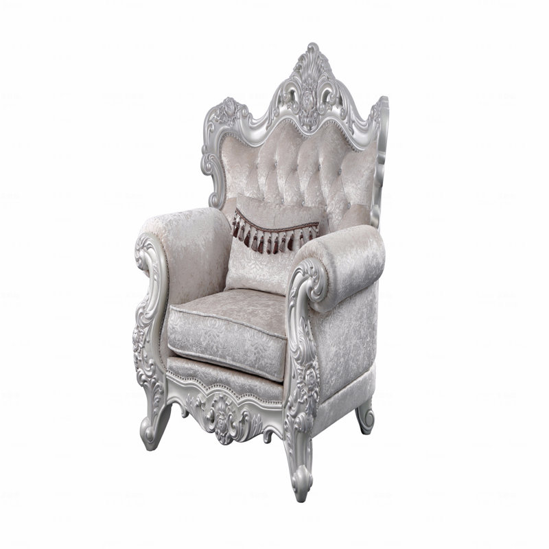 Chaise d'appoint traditionnelle en champagne avec finition argent brossée