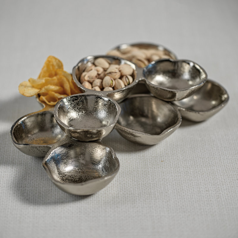 Hughlek Compact Cluster of Nine Serving Bowls