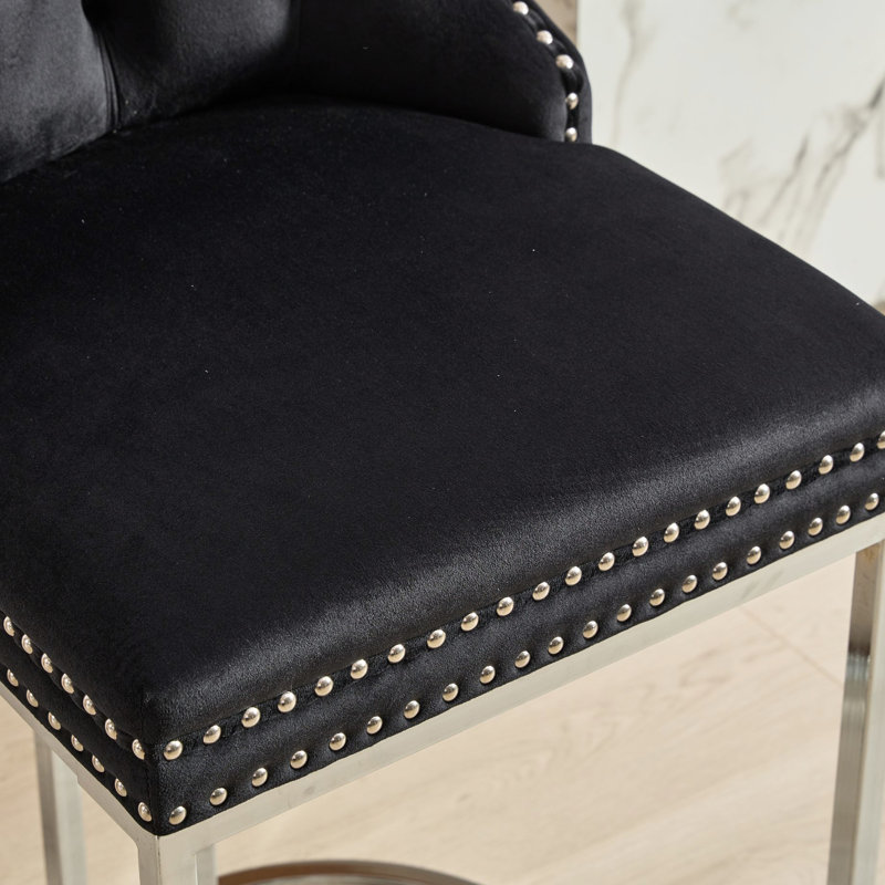 Tabourets de bar modernes de 25 po à hauteur de comptoir, de 2, dossier en velours et garniture de rivet avec pieds en métal solides, noir pour la salle à manger à la maison, hauteur de l'îlot de cuisine, garniture de dossier et de rivet, base, 2 pièces