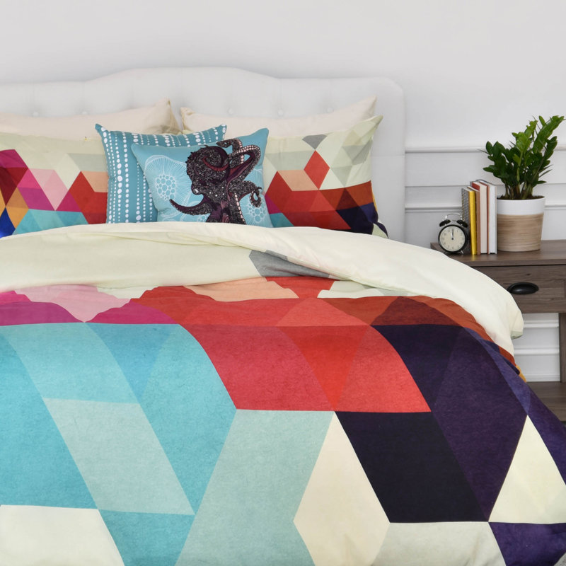 Three Of The Possessed Polyester Geometric Shapes Duvet Cover, Twin/Twin XL Duvet Cover + 1 Standard Sham