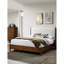 Grand lit de style Mid-Century moderne, tête de lit Boucle en noyer et beige, structure en bois massif, pieds fuselés ronds, lit compatible avec matelas de conception, couleur, panneau de placage en tissu, prêt