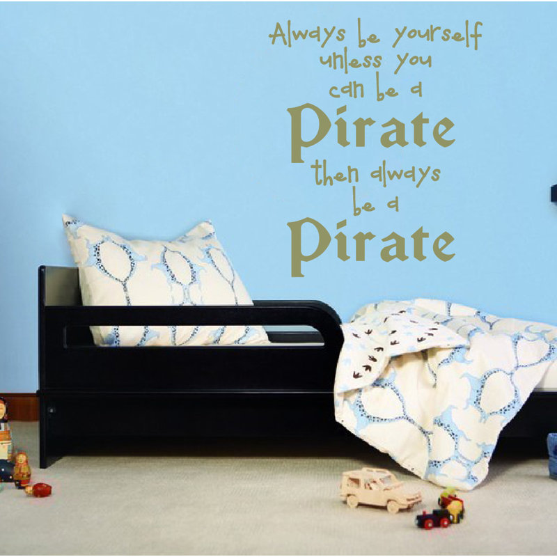 Décalcomanie murale toujours en pirate, Or, H 26 po x l 21 po x P 0,01 po