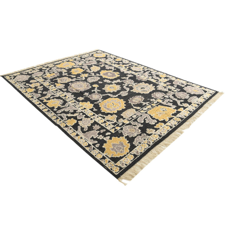 Jose Black Rug
