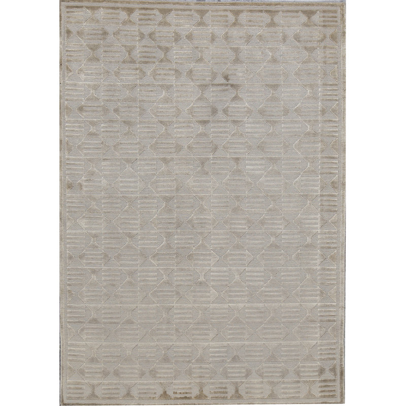 Hand-Knotted High-Quality Beige Area Rug