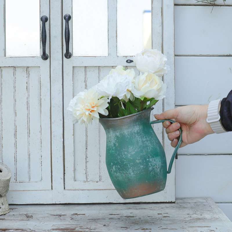 Vase en métal Jazariah, Vert
