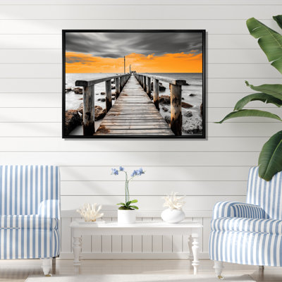 «Alleris Beach», impression sur toile, jetée jaune et grise II