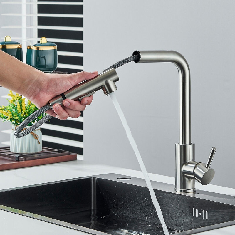 Robinet de cuisine rétractable à poignée simple avec accessoires