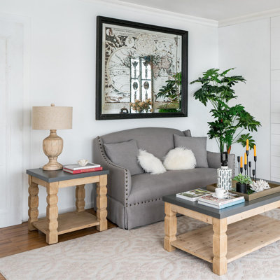Table d'appoint moderne et minimaliste