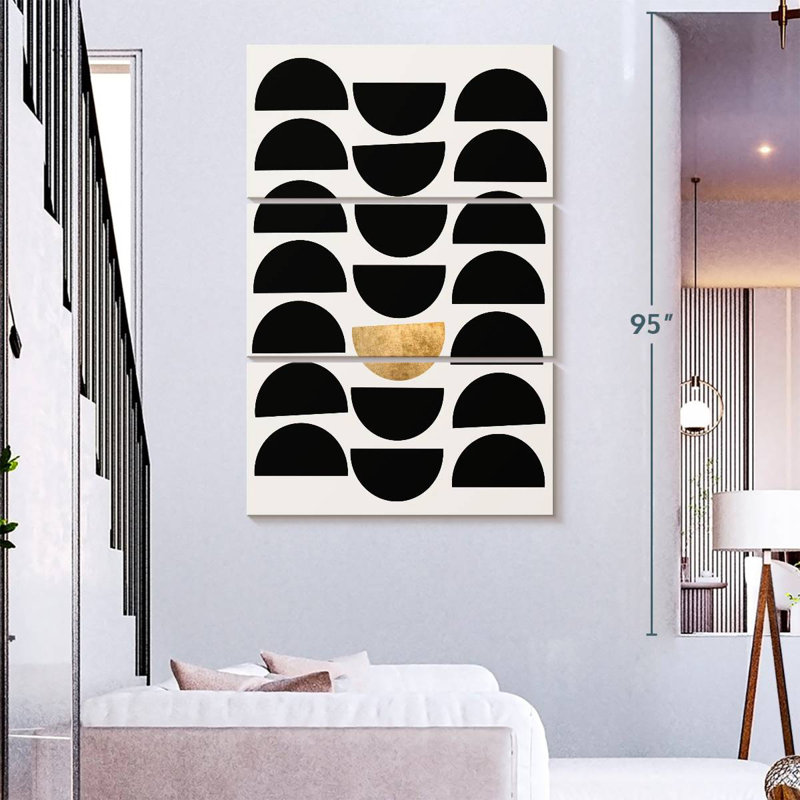 Avery Golden Circle, 65" H x 42" W