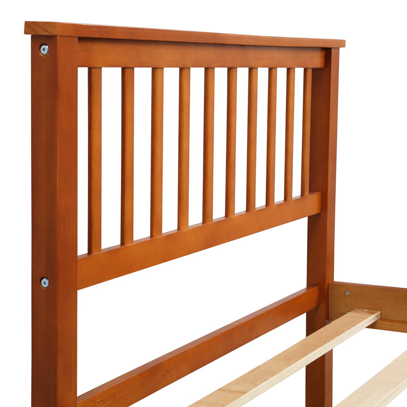 Lit plateforme en chêne avec fabrication en bois massif - ajoute de l'élégance à la tête de lit et à l'écurie de la chambre à coucher