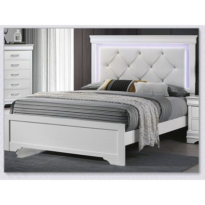 Tête de lit capitonnée en similicuir blanc avec lit à DEL et meubles de chambre à coucher en bois blanc à texture unique FB
