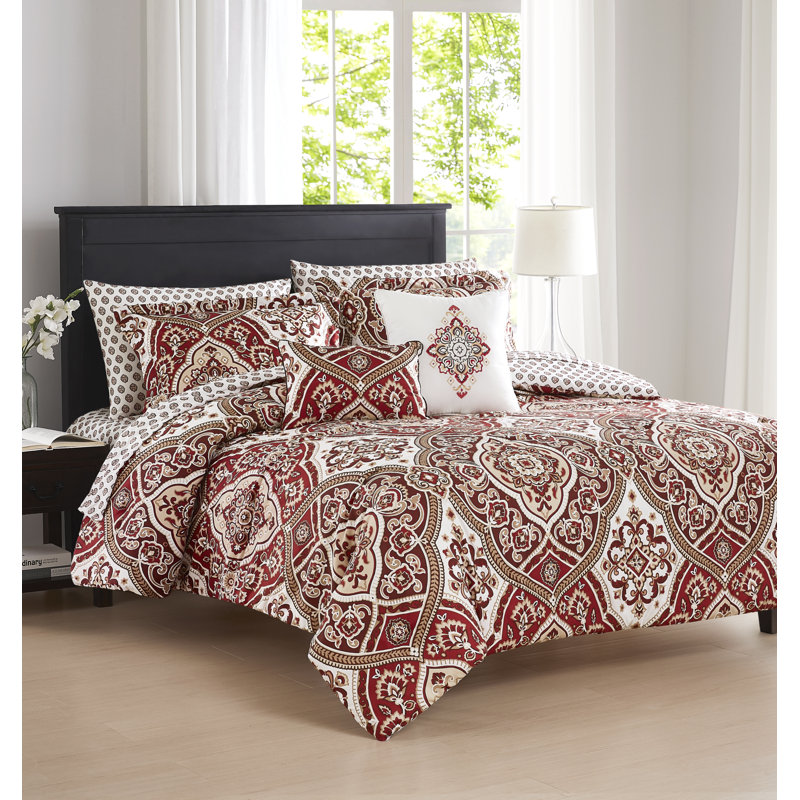 Wellington Polyester Channel Damask Comforter, Queen Comforter 8 Additional Pieces