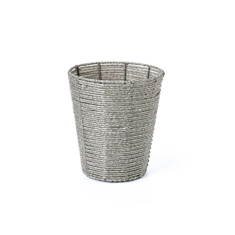 Baum Plastic Decorative Basket