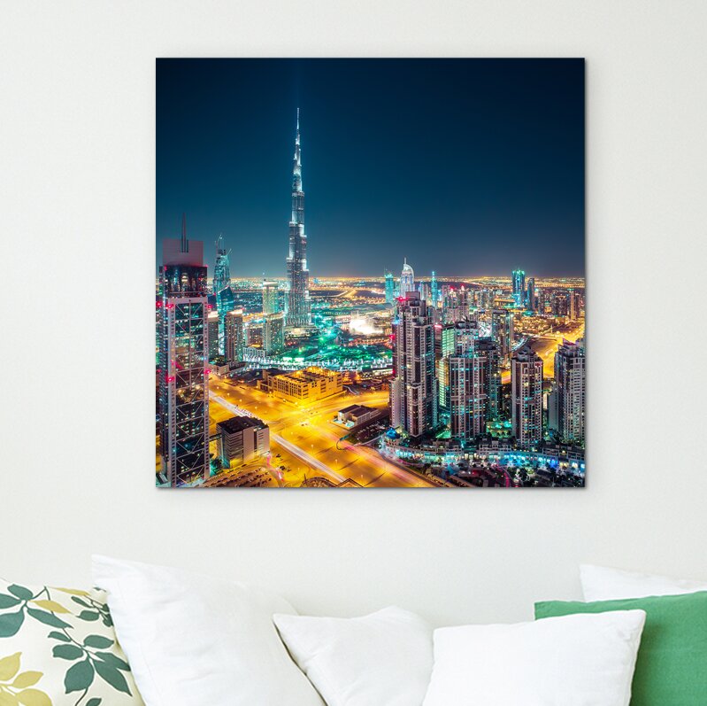 Gerahmtes Leinwandbild Dubai Skyline bei Nacht, UAE