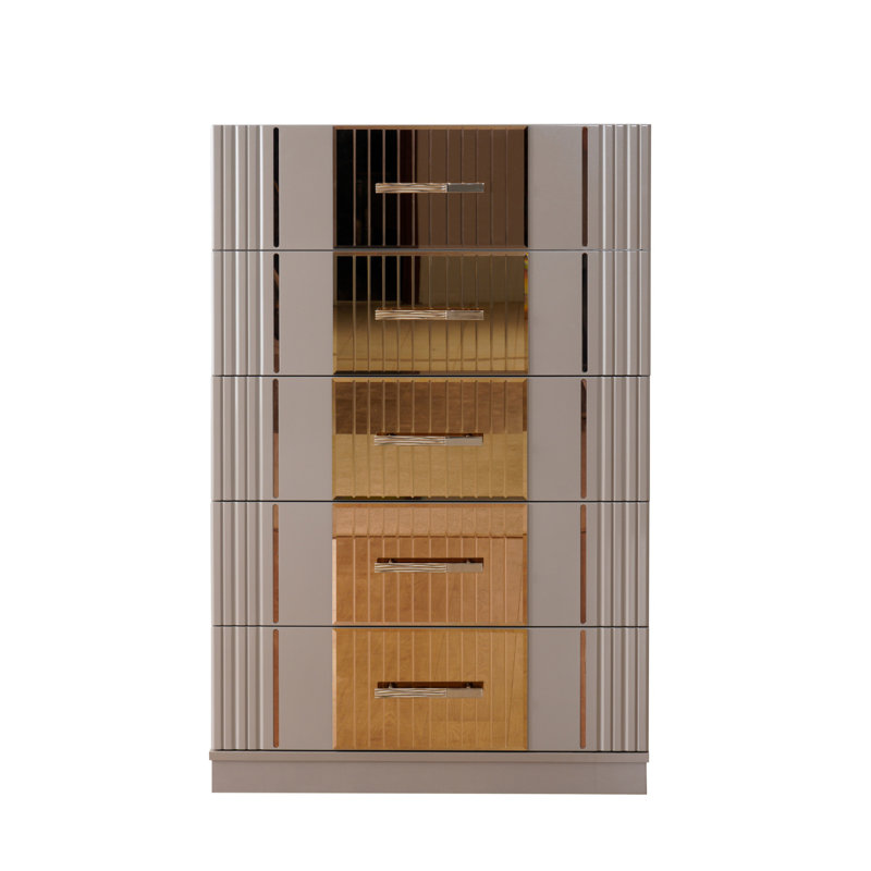Commode dorée en bois gris
