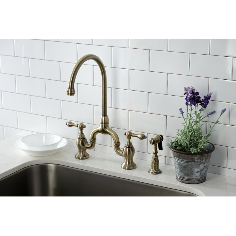 Robinet de cuisine Kingston, Laiton antique