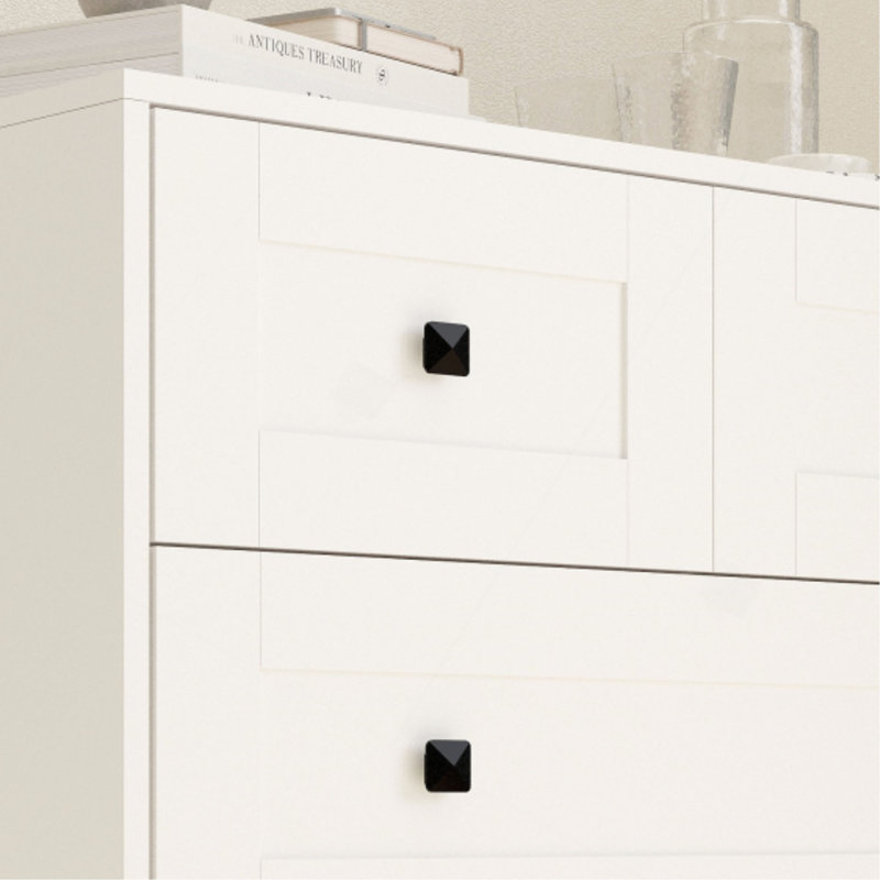 Commode à 5 tiroirs de couleur blanche