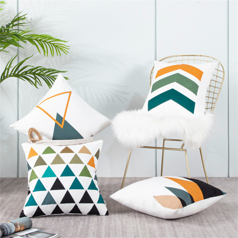 Teade Geometric Indoor/Outdoor Throw Pillow cover