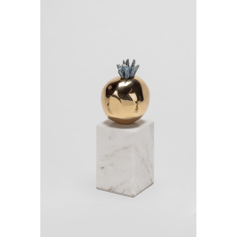 Figurines & Sculptures