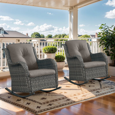 Chaises berçantes d'extérieur en osier Bonia