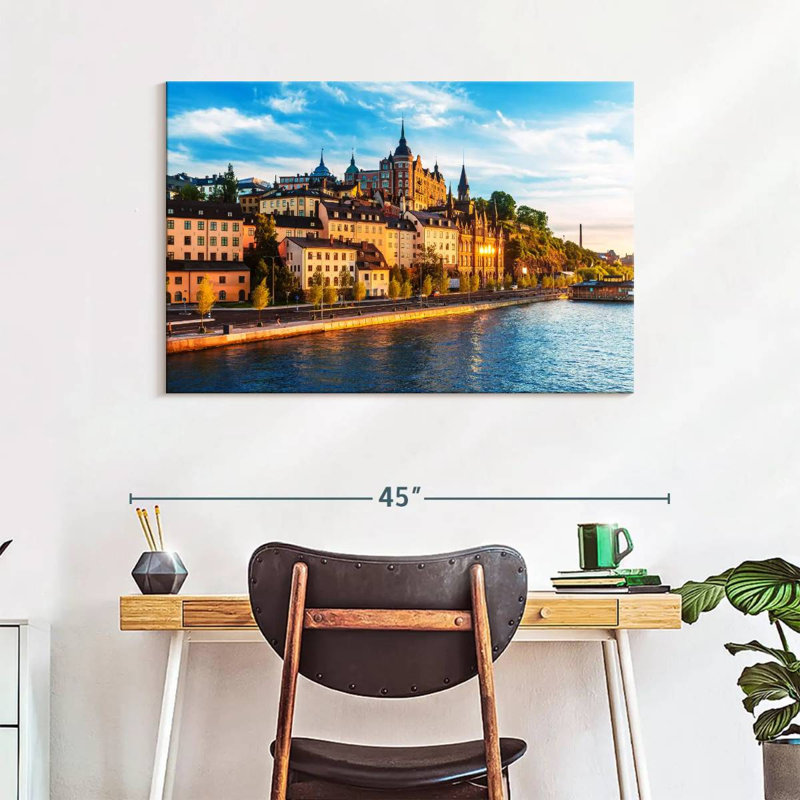 Nicci Stockholm Sweden, 26" H x 39" W