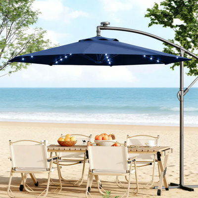 Parasol en porte-à-faux 10 pi avec lumières solaires pour 2 à 6 personnes, conception décalée extérieure avec inclinaison infinie et relevage à manivelle, grand parasol à auvent résistant à la décoloration pour terrasse de jardin, piscine, bleu marine