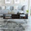 Table basse, quatre pieds, deux tablettes, espresso
