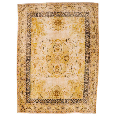 Tapis unique en laine doré / brun 5 pi 9 po x 8 pi années 1990 Hereke