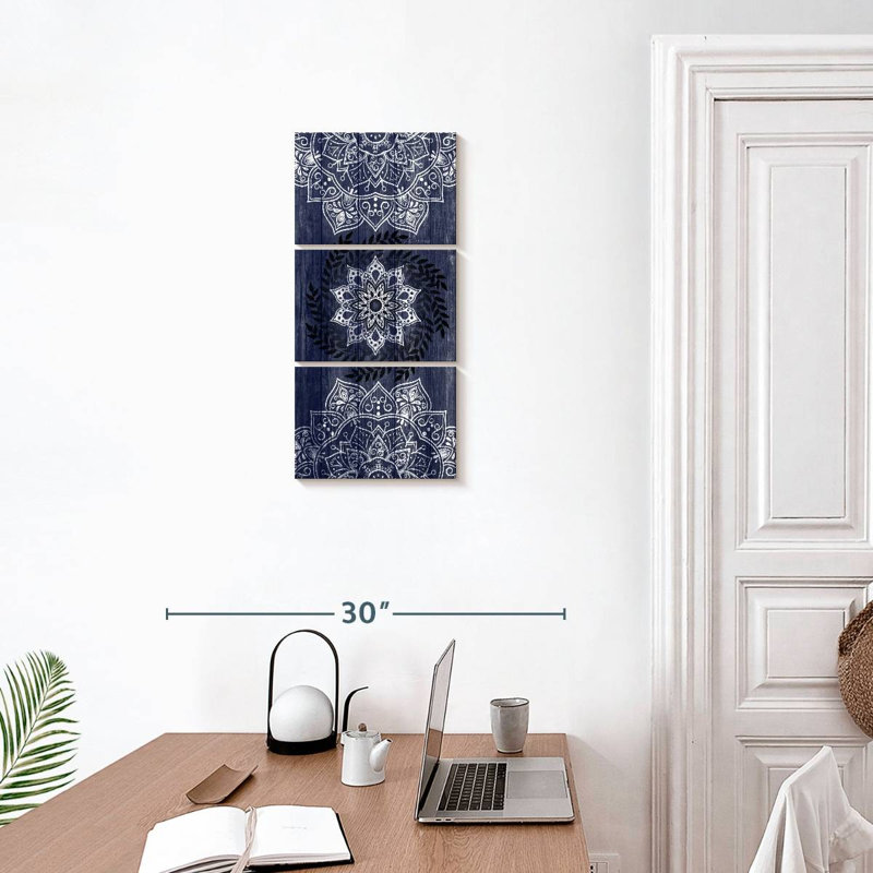 Mandalas sur fond bleu rustique, H 27 po x l 12 po