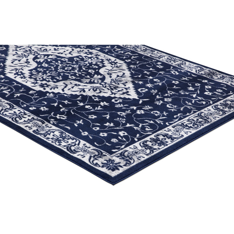Keynes Pearl marine marocaine Heriz marine, Rectangle 7 pi 10 po x 9 pi 10 po
