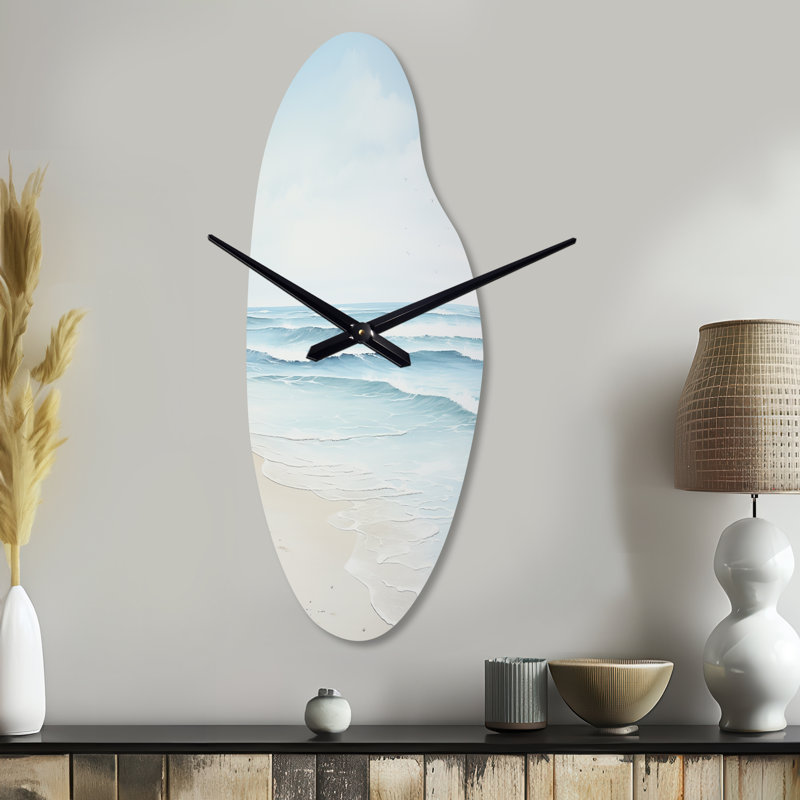 «Beach Photo Tranquil Waters I» - Horloge murale en forme de plage, Grand