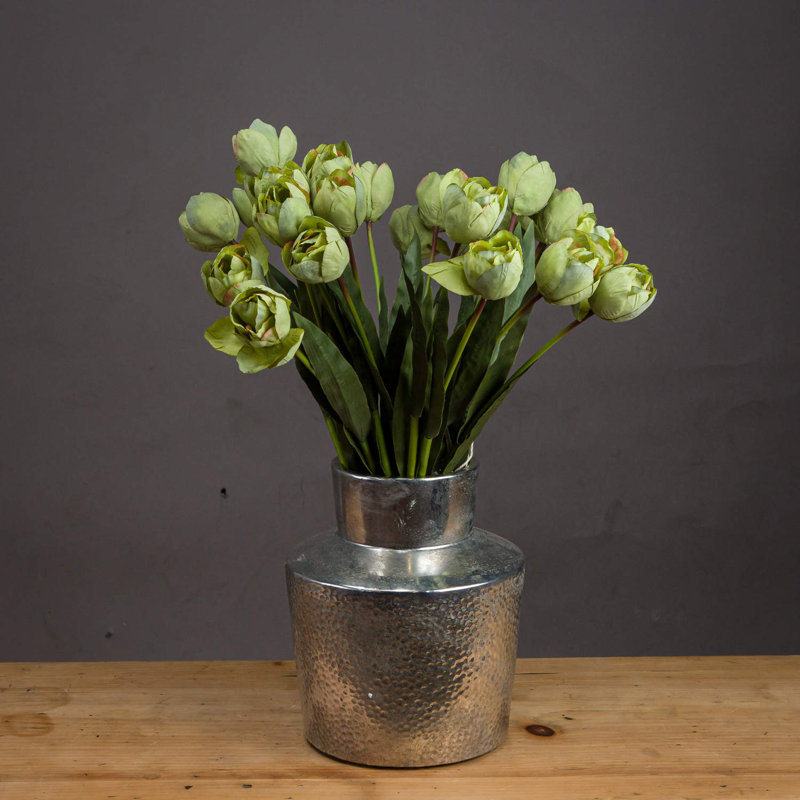 Arrangement