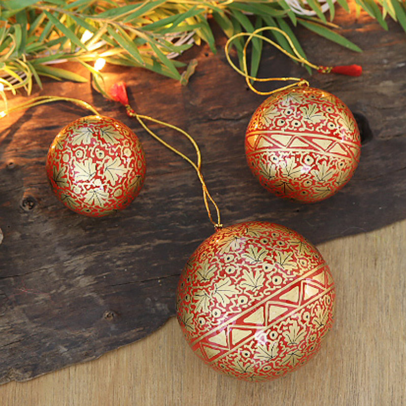 4.3 in. Handmade Floral Bauble