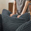Chaise longue surdimensionnée en velours côtelé d'intérieur-129913609