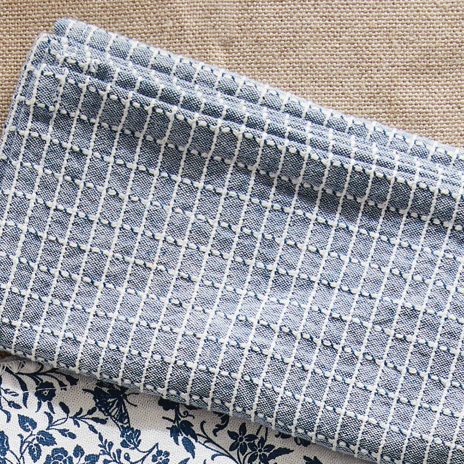 Atoka Reversible Cotton Napkin, Textured Grid	, Hemmed