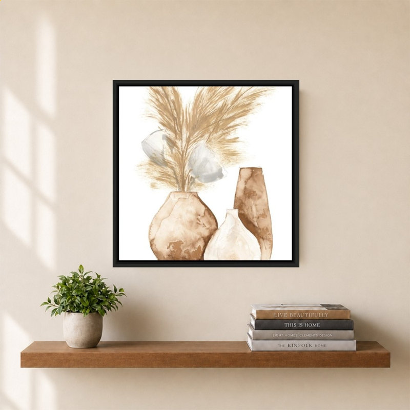 «Vase Gray Pods» par Chris Paschke - Impression sur toile, H 34 po x l 34 po, Noir