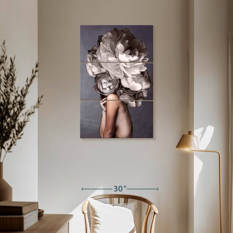 Harnek Lady Peony IX, 57" H x 36" W