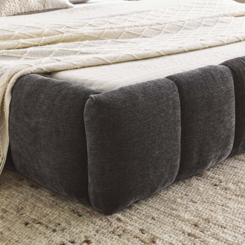 Grand lit tapissier, Gris foncé