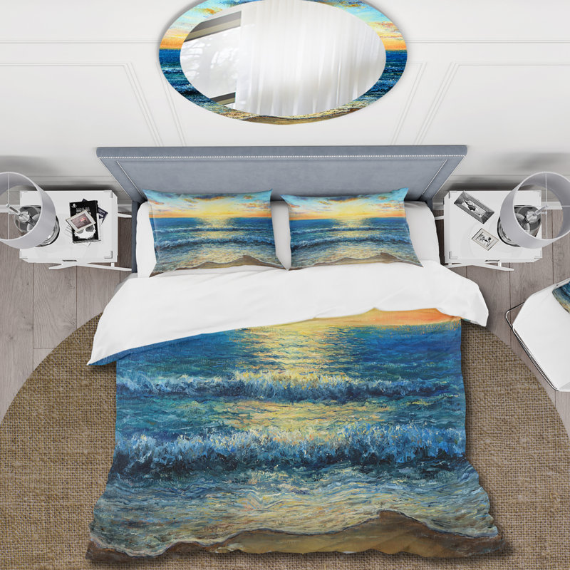 Morning Light On The Ocean Waves I - Nautical & Coastal Duvet Cover Set - Microfiber Polyester