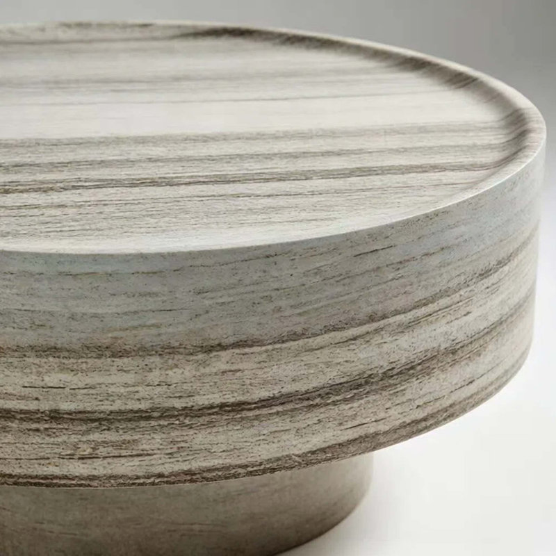 Table basse ronde pour les moments de détente en famille et les après-midi de détente