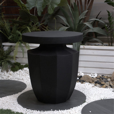 Table de bout décorative de jardin, table d'appoint moderne robuste robuste en faux terrazzo, table d'appoint pour l'intérieur et l'extérieur