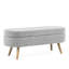 Banc de rangement ovale dans des tons de gris, doté de pieds en bois d'hévéa, fabriqué à la main pour la ténacité, peut servir de tabouret ou de siège et a un compartiment fourni avec une consistance ferme, être utilisé