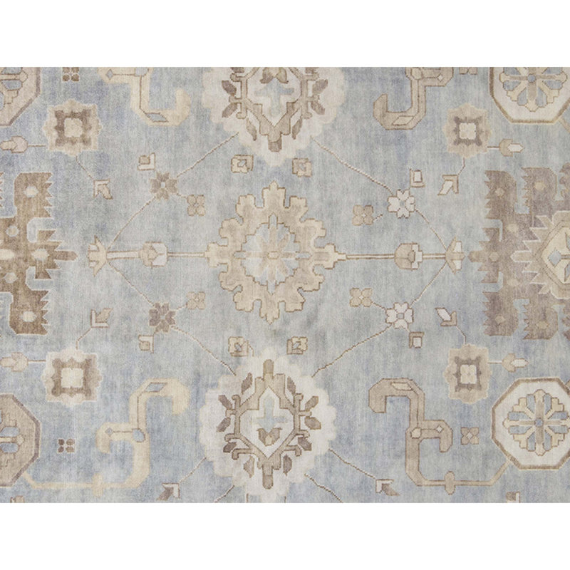 Tapis bleu clair et ivoire noué à la main de haute qualité