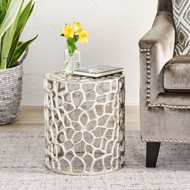 Mesh Stool With Modern And Unique Design