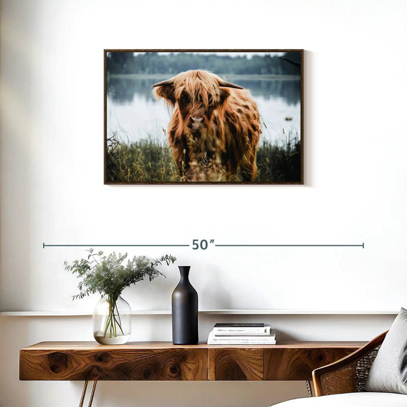 Vache Lakeside Highland, Cadre flottant noyer, 31 po x 21 po