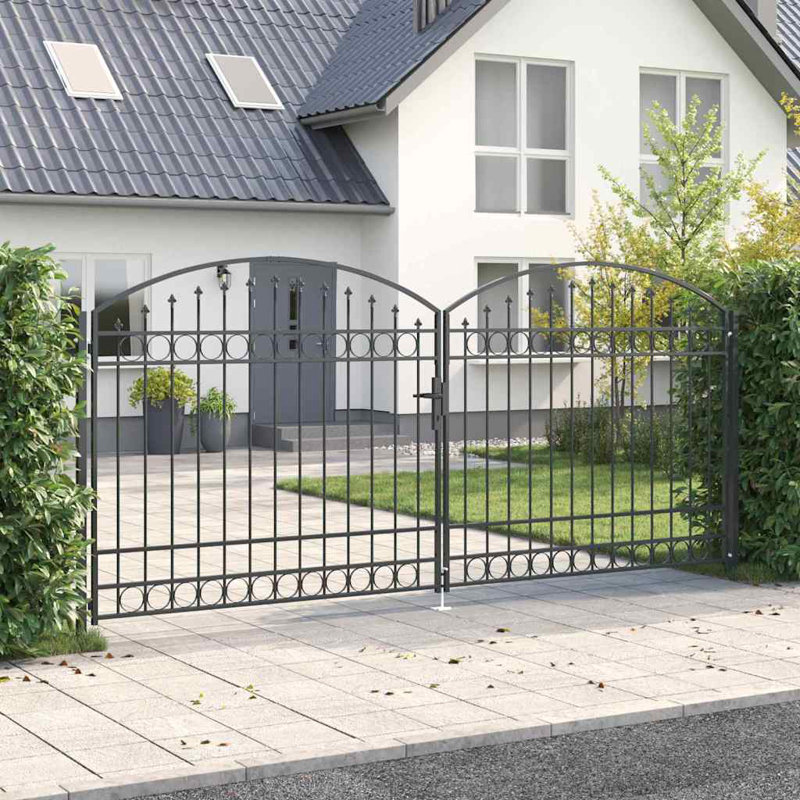 Steel Gate, 400 x 175 cm