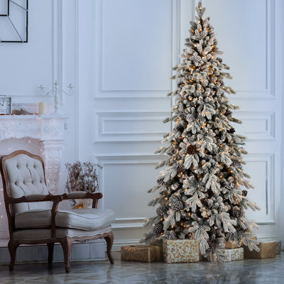 Arbre de Noël 8 pi., 1000 lumières blanc chaud, 1634 extrémités de branches, 44 branches de pin naturel, aspect neigeux, pe / arbre économiseur d'espace, emplacement